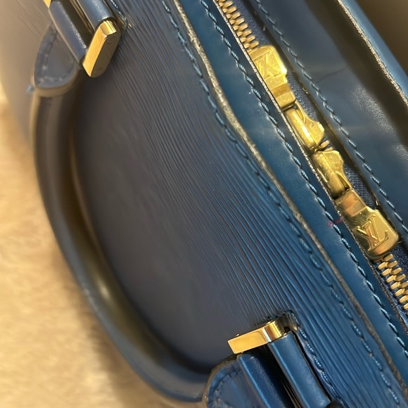 LOUIS VUITTON Vintage Epi Pont Neuf - Picture 14 of 17